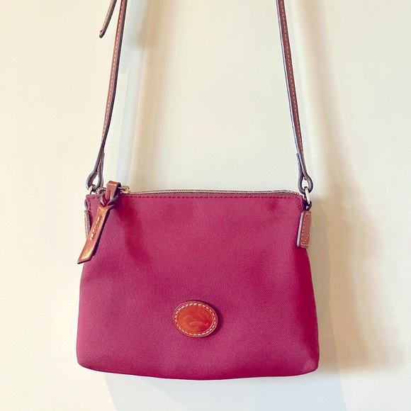 Dooney & Bourke Handbags - Dooney & Bourke Crossbody Pouchette